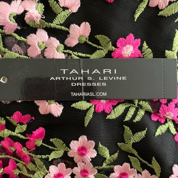 Tahari embroidered shift dress size 8 - Picture 7 of 8